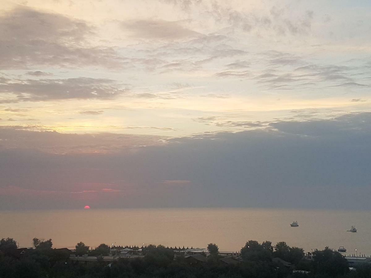 Summerhouse Apartments Mamaia Bagian luar foto